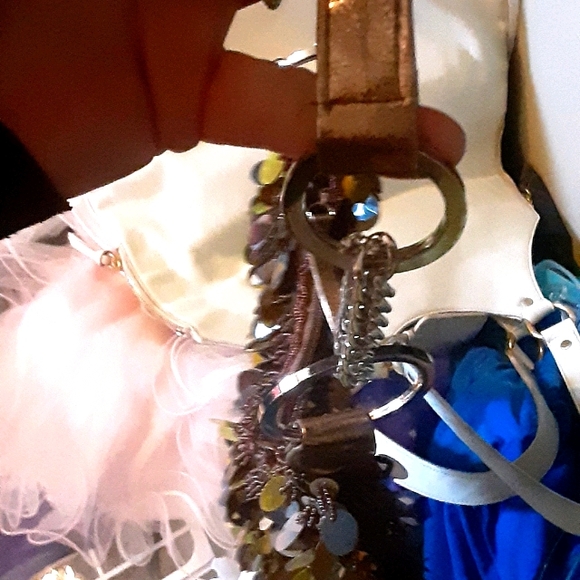 Small Hobo Bag - Picture 3 of 4